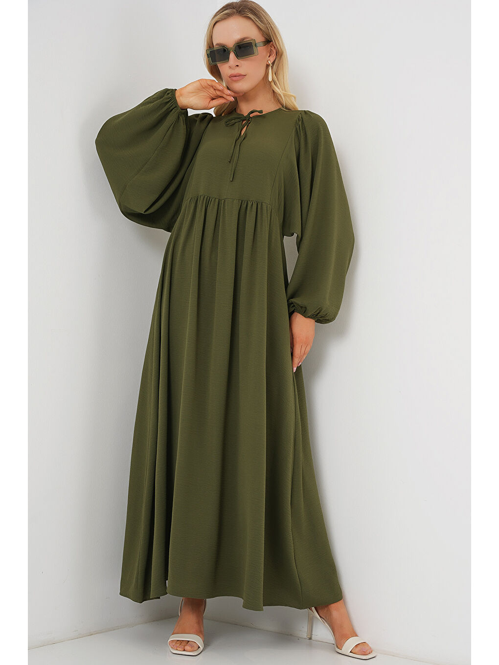 Kadın Balon Kol Uzun Tesettür Elbise 2464 - Haki