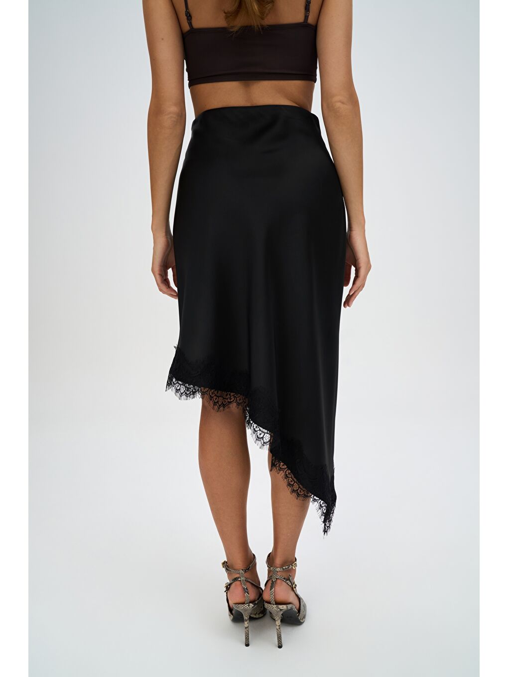 Lina Dantel Detay Siyah Saten Etek-3