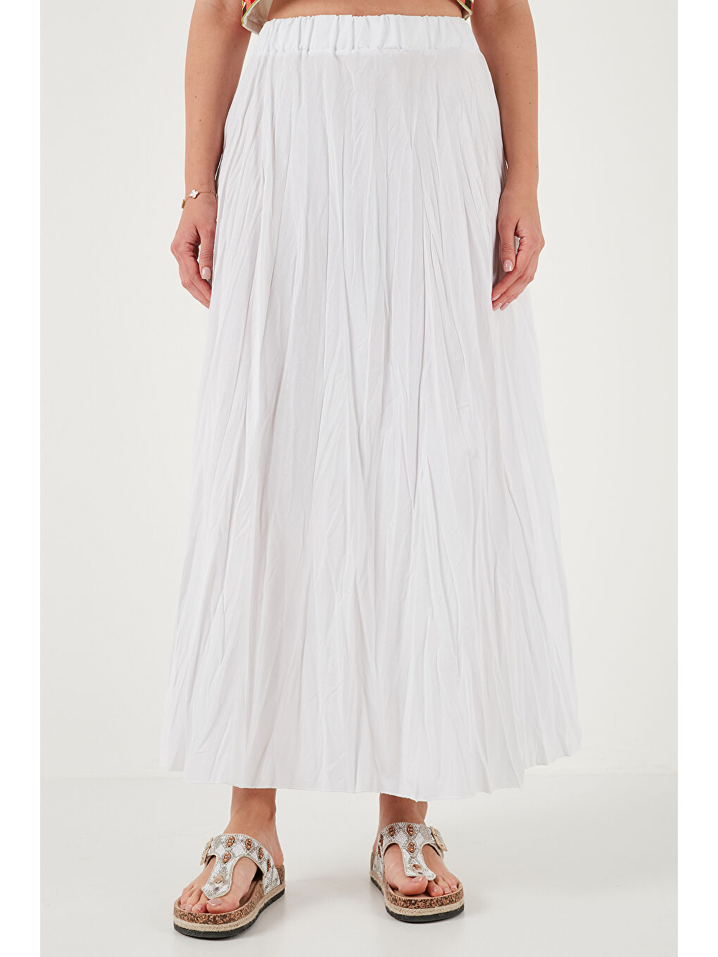 Beyaz Modest Pamuk Karışımlı Regular Fit Kırışık Görünümlü Uzun Kadın Tesettür Etek 6698042-4