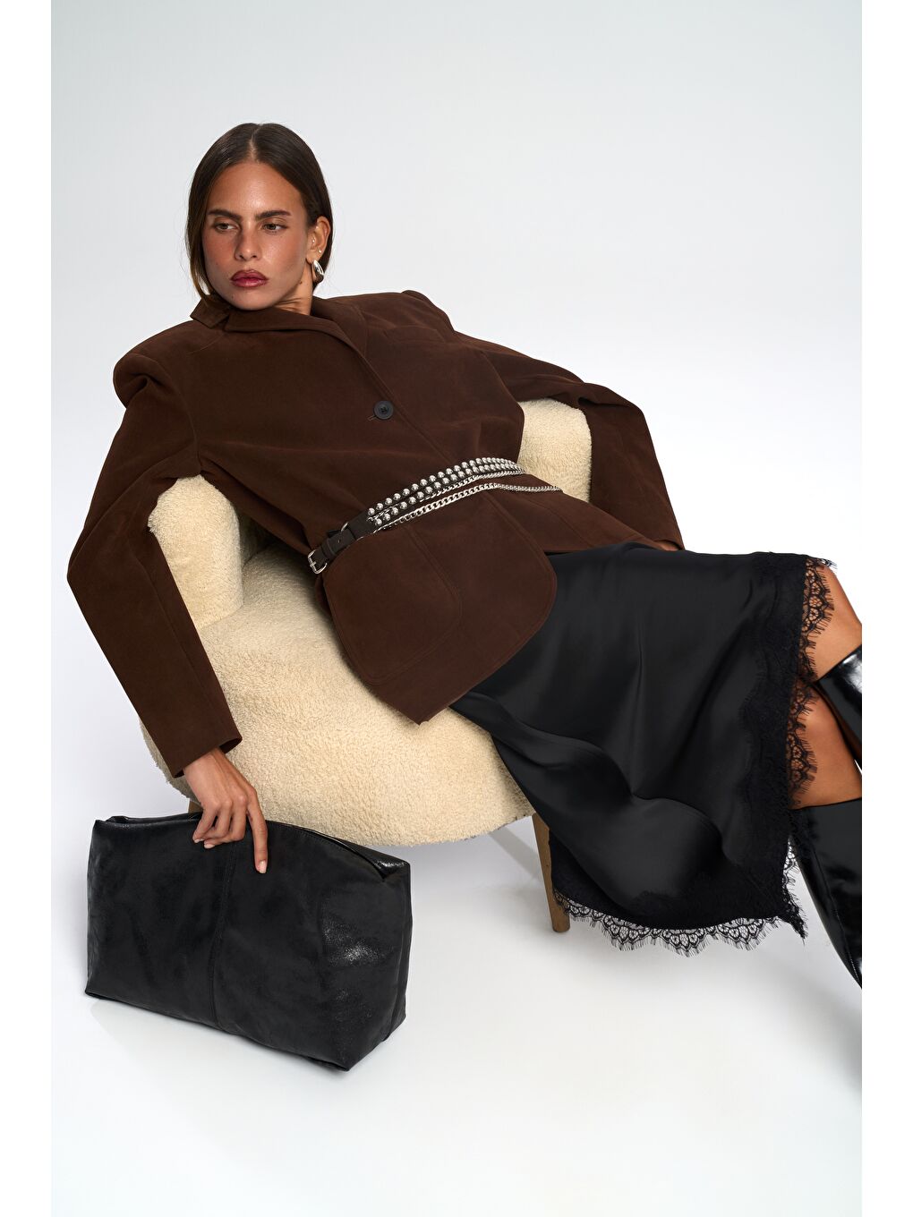 Lina Dantel Detay Siyah Saten Etek-4