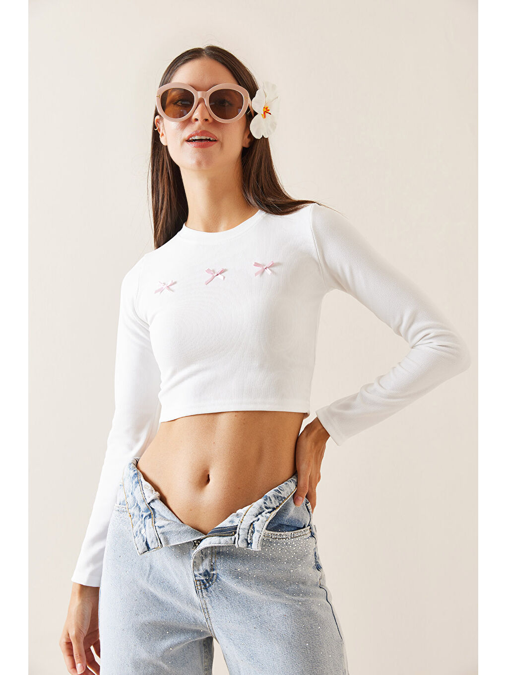 Beyaz Bisiklet Yaka Kurdele Detaylı Crop Bluz 5YXK2-48922-01-3