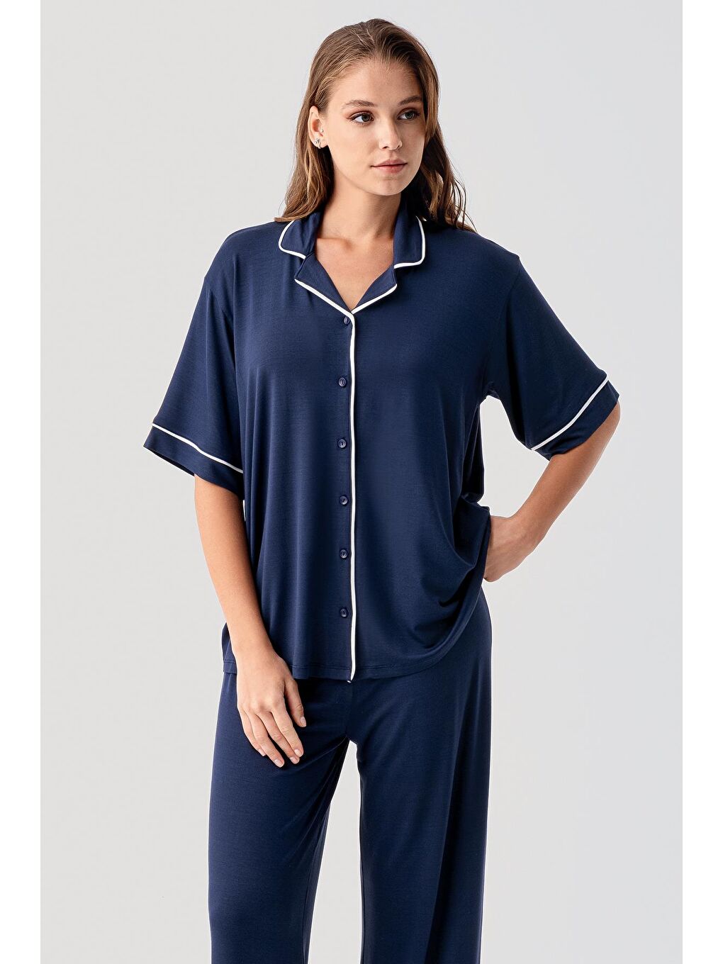 Lacivert Kısa Kollu Düğmeli Oversize Esnek Viskoz Pijama Takım 19210-3