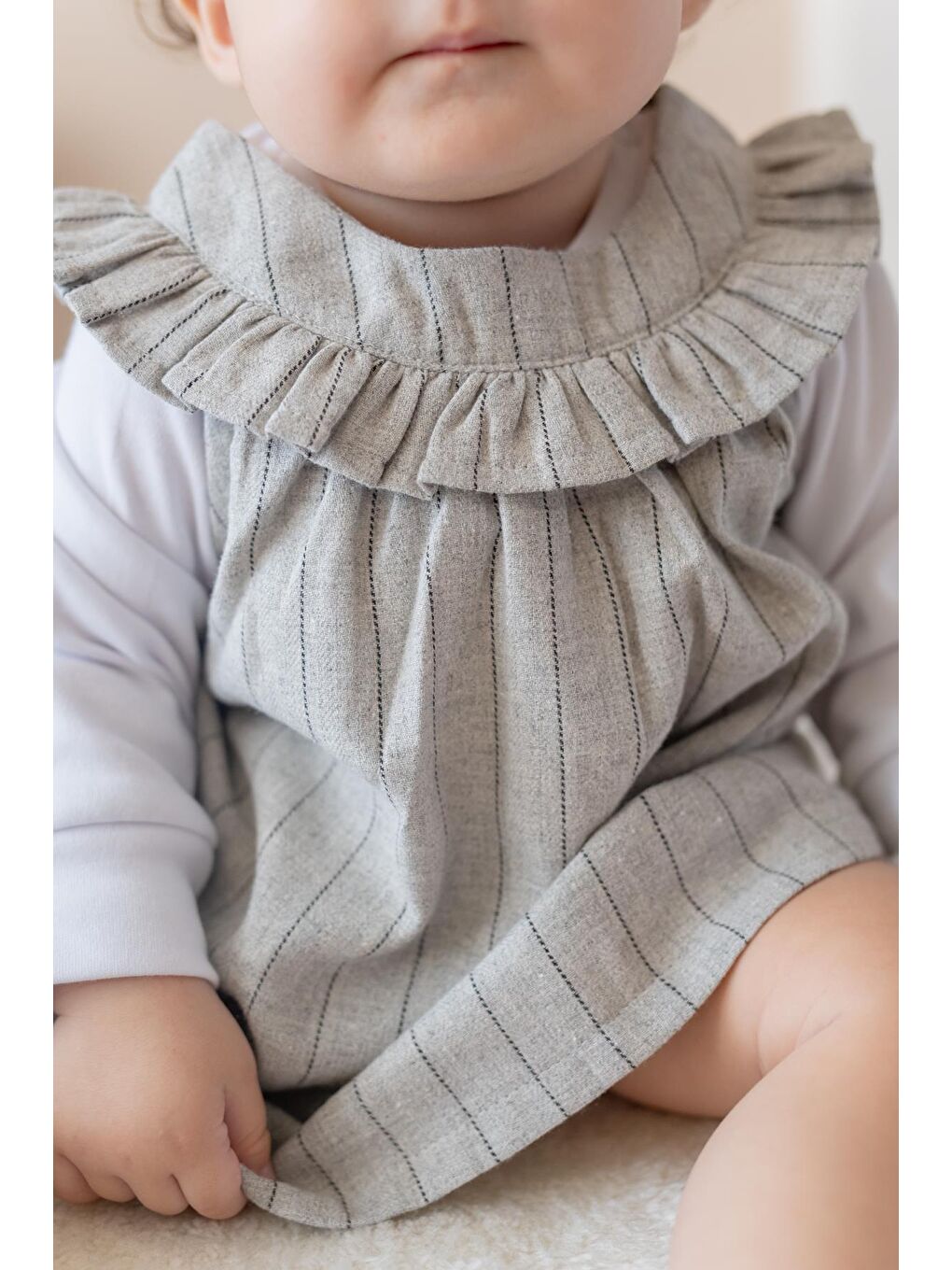 Kız Bebek Yakası Fırfırlı Elbise Ve Bluz Takım - Gri-3