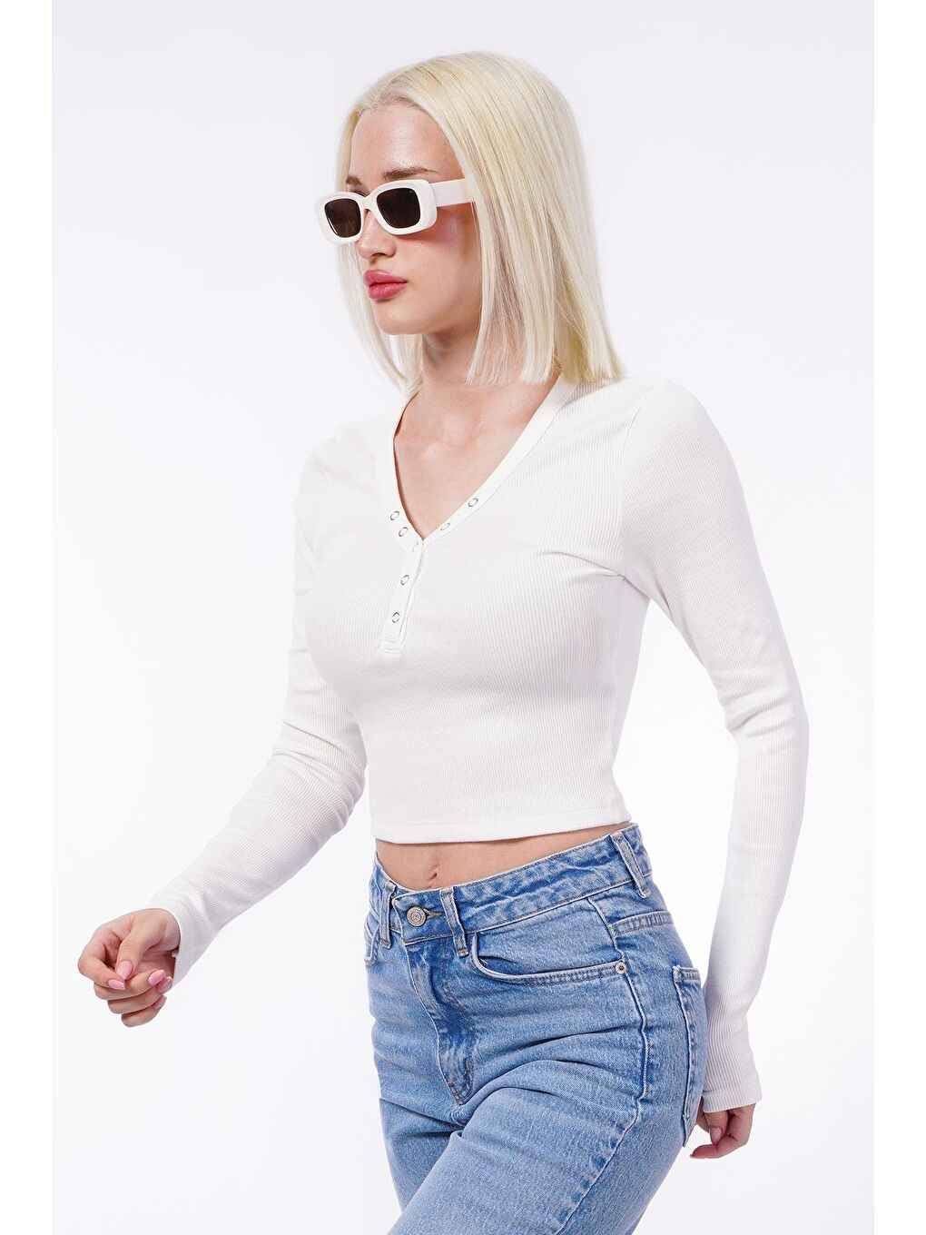 Beyaz V Yaka Uzun Kollu Düğme Detaylı Kaşkorse Bodysuit Mg2194-9