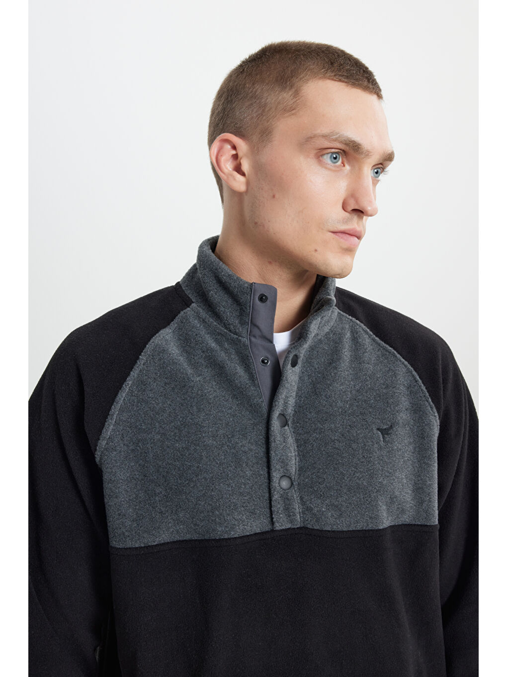 Erkek Siyah-Açık Melanj Standart Fit Normal Kesim Bato Yaka Desenli Polar-4