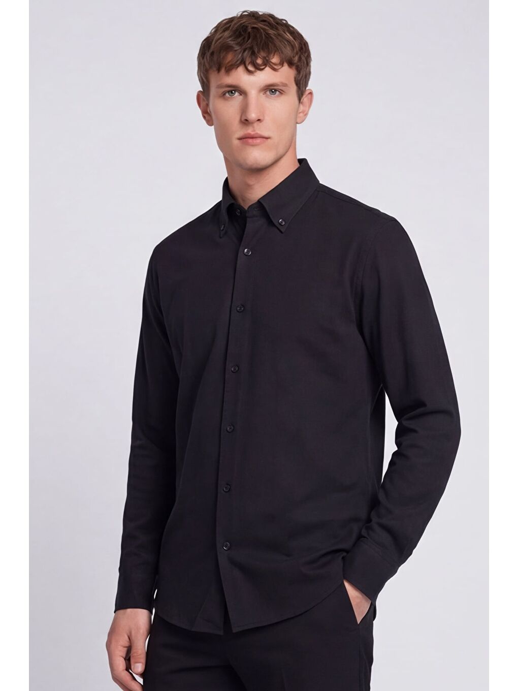 Erkek Siyah Dar Kesim Slim Fit Pamuklu Düz Örme Uzun Kollu Düğmeli Yaka Gömlek-2