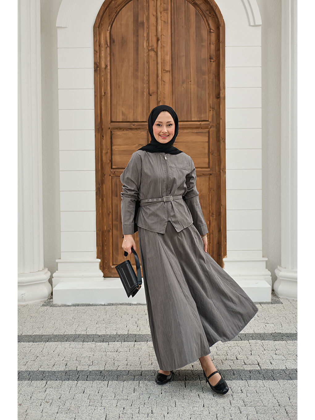 Kadın Fermuarlı Cep Detay Kemer Bağlamalı Etekli Takım Gri-1