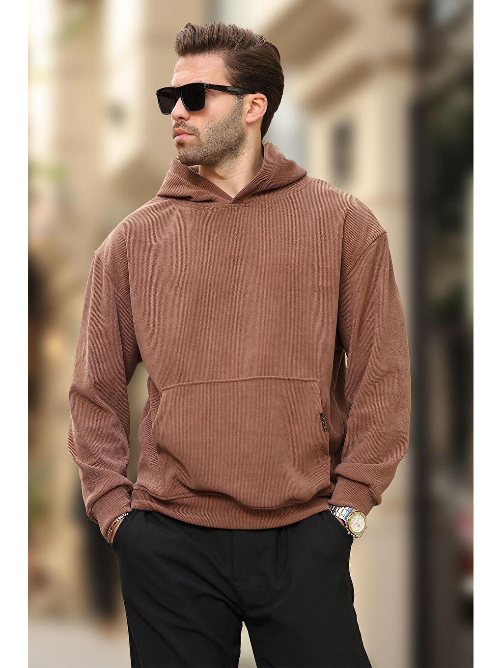 Madmext Kahverengi Kapüşonlu Cep Detaylı Dokulu Sweatshirt E7101