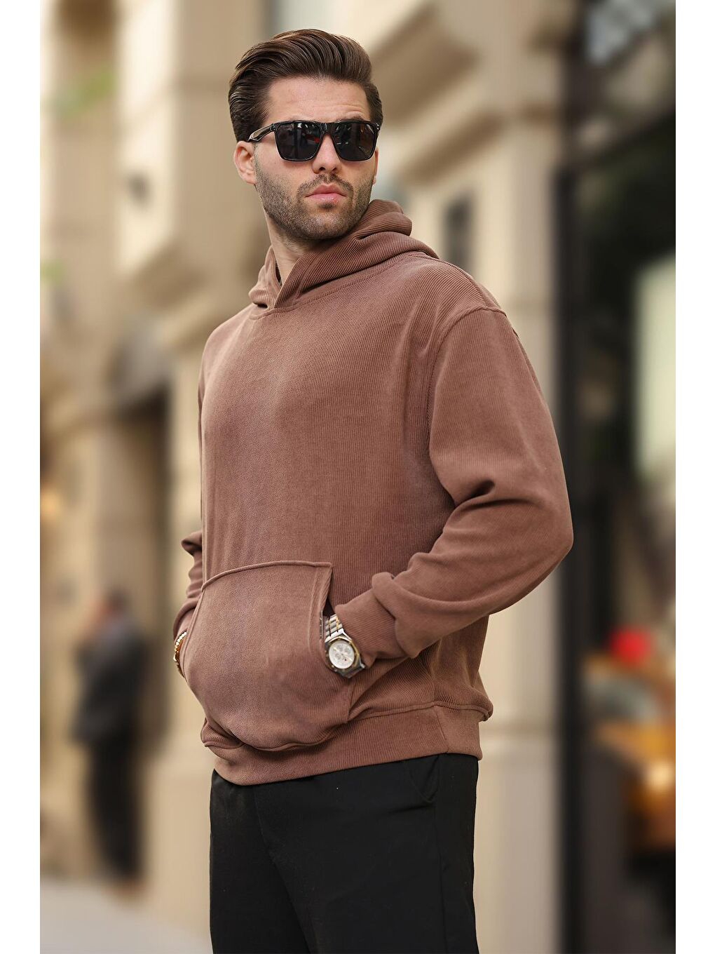 Madmext Kahverengi Kapüşonlu Cep Detaylı Dokulu Sweatshirt E7101 - 1