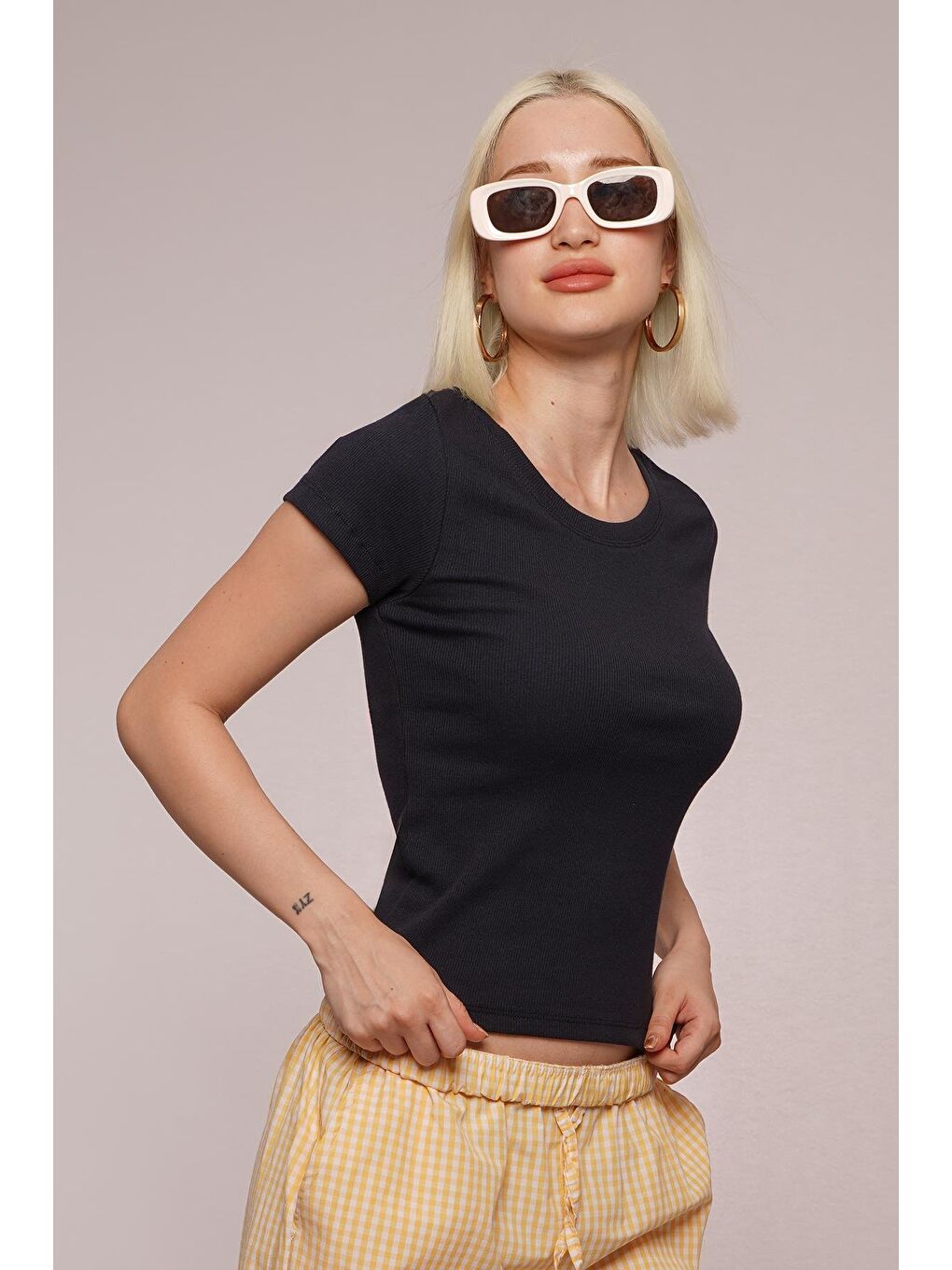 Lacivert Geniş Yaka Fittili Basic Kadın T-Shirt Mg2293-1