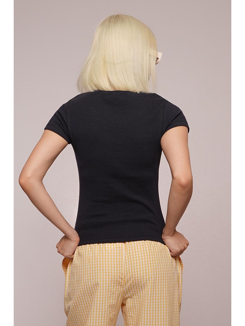 Lacivert Geniş Yaka Fittili Basic Kadın T-Shirt Mg2293-2