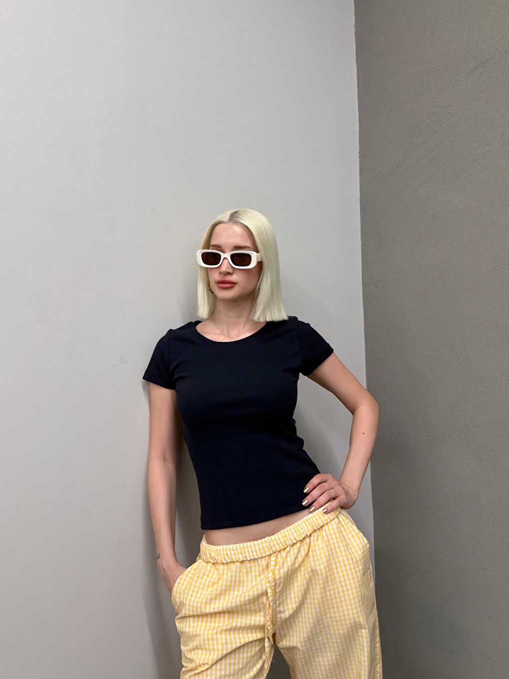 Lacivert Geniş Yaka Fittili Basic Kadın T-Shirt Mg2293-4