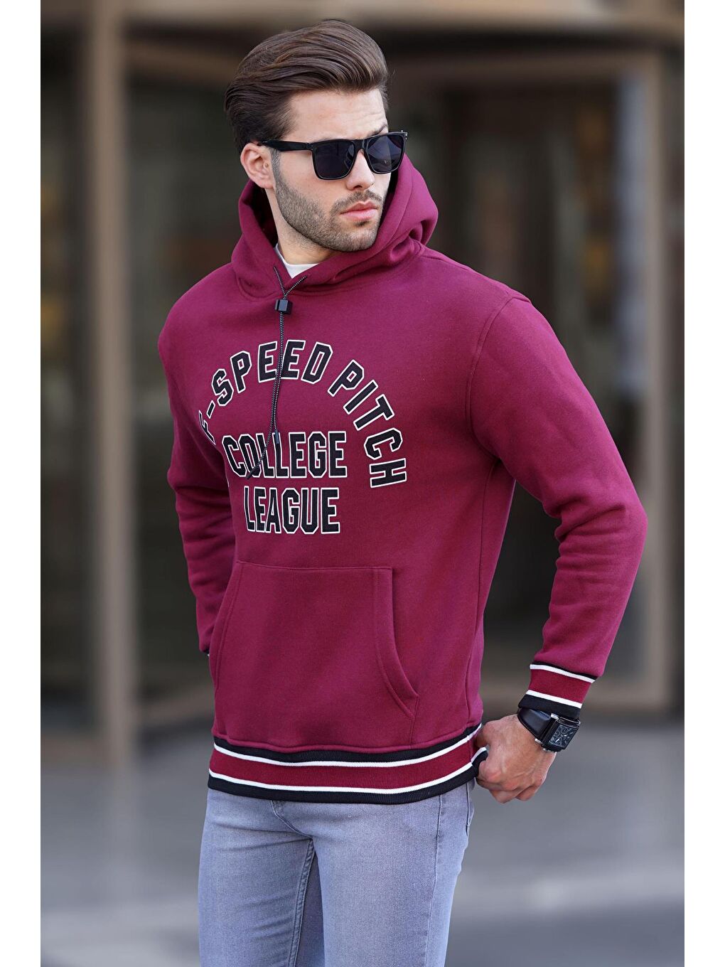 Madmext Bordo Kapüşonlu Cep Detaylı Baskılı Erkek Sweatshirt 7068 - 1