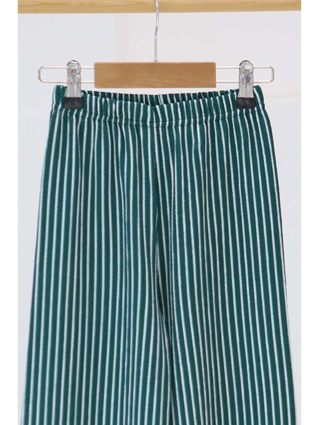 Yeşil Kız Çocuk Zumrut Çizgili Pantolon - 27306-1