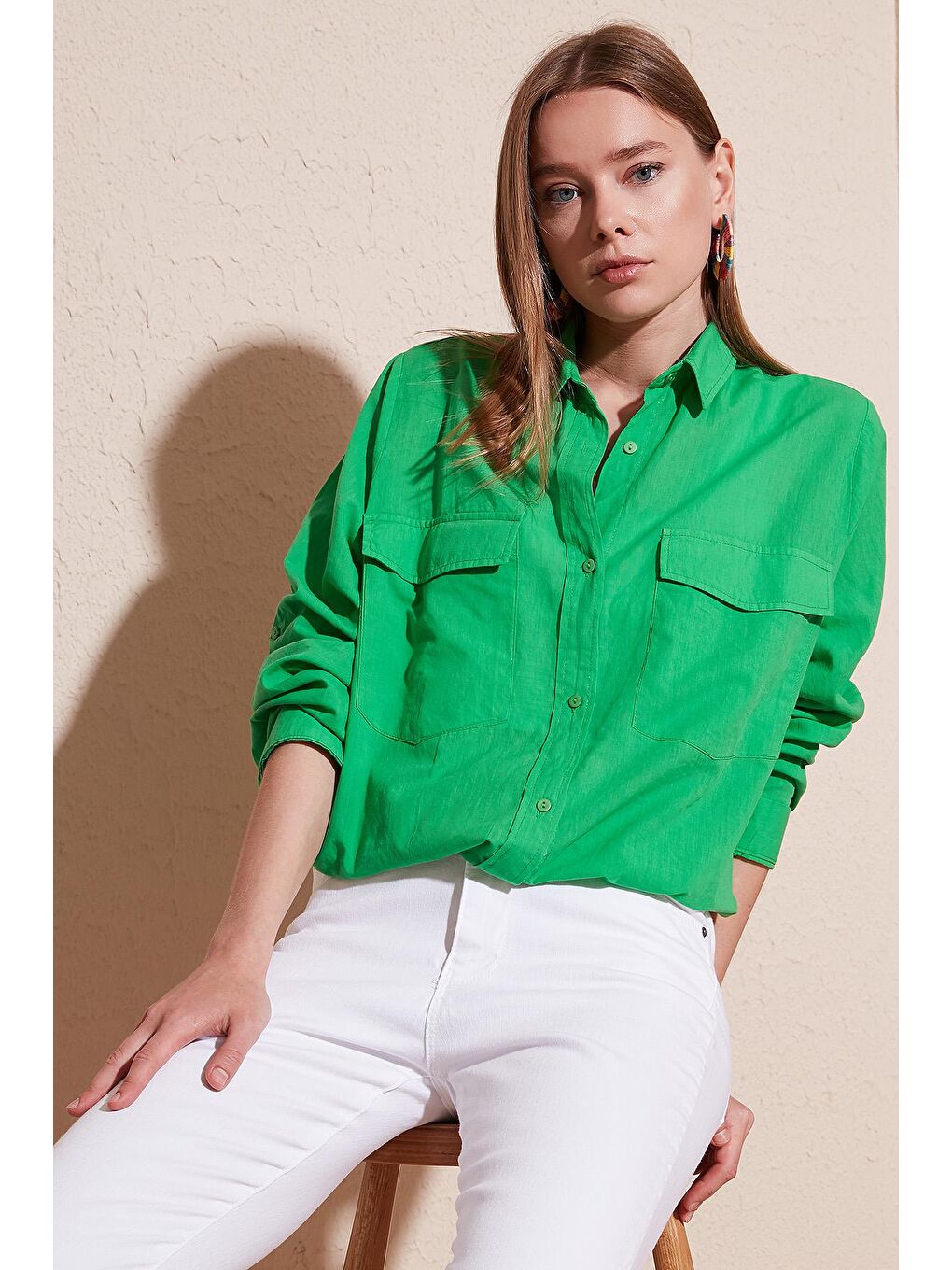 Yeşil Çift Cepli Keten Görünümlü % 100 Pamuk Oversize Gömlek 514407112