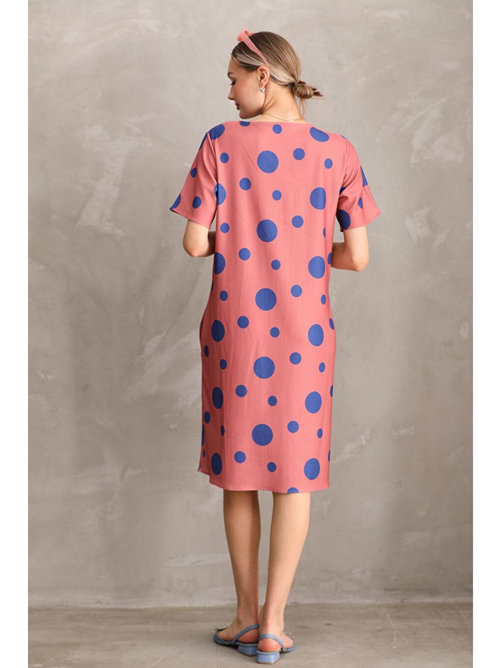 Pembe Hamile Baskılı Midi Kısa Kol Yandan Cepli Elbise-4