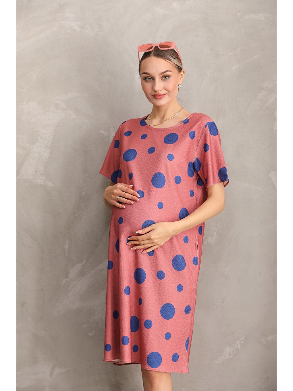 Pembe Hamile Baskılı Midi Kısa Kol Yandan Cepli Elbise-5