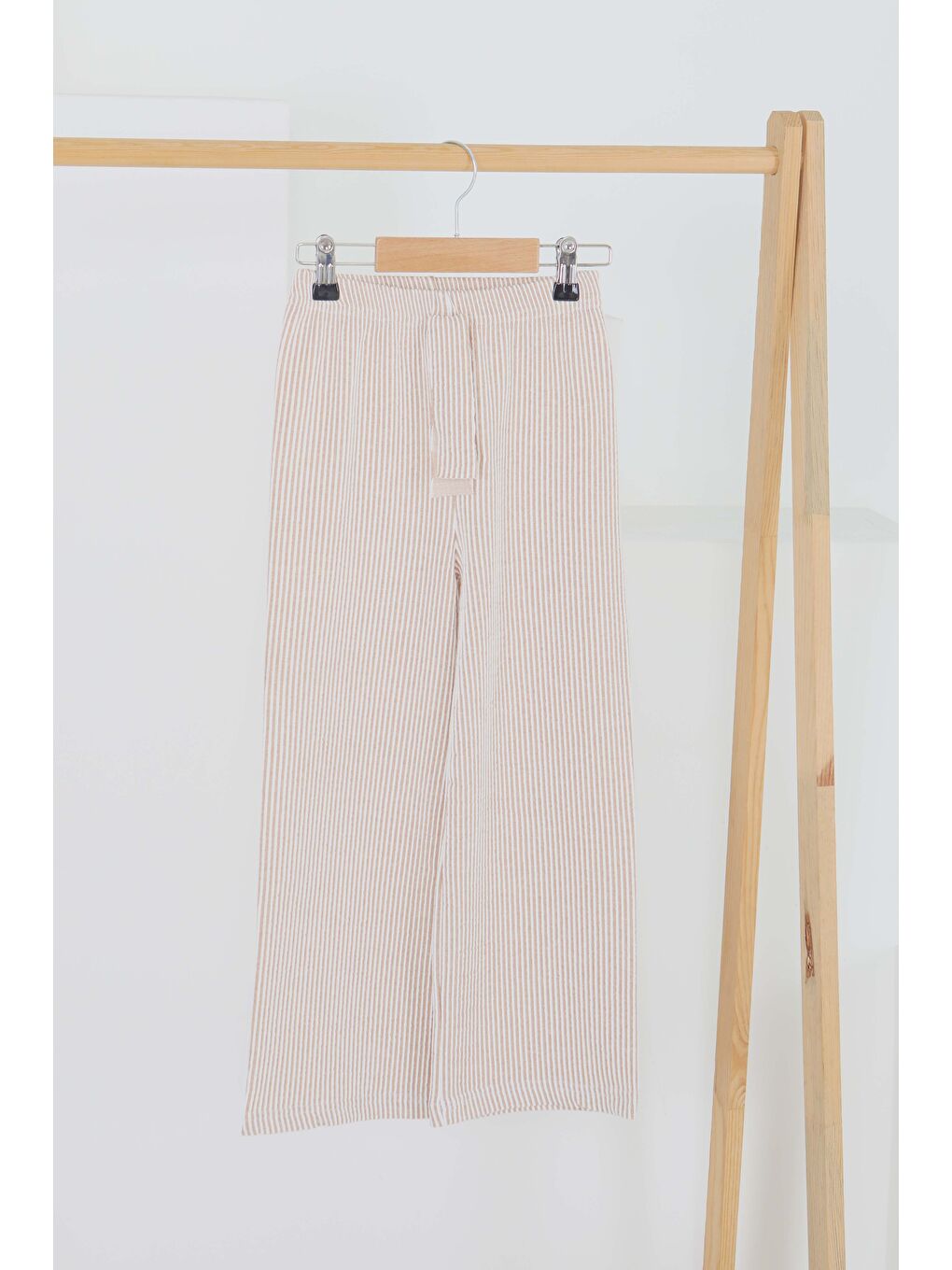 Kız Çocuk Bej Çizgili Beli Lastikli Pantolon - 27448