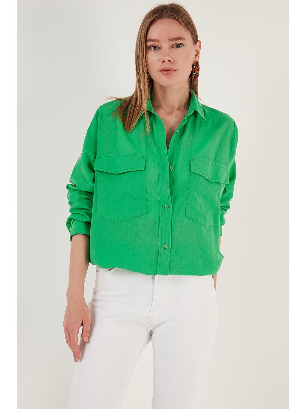 Yeşil Çift Cepli Keten Görünümlü % 100 Pamuk Oversize Gömlek 514407112-2
