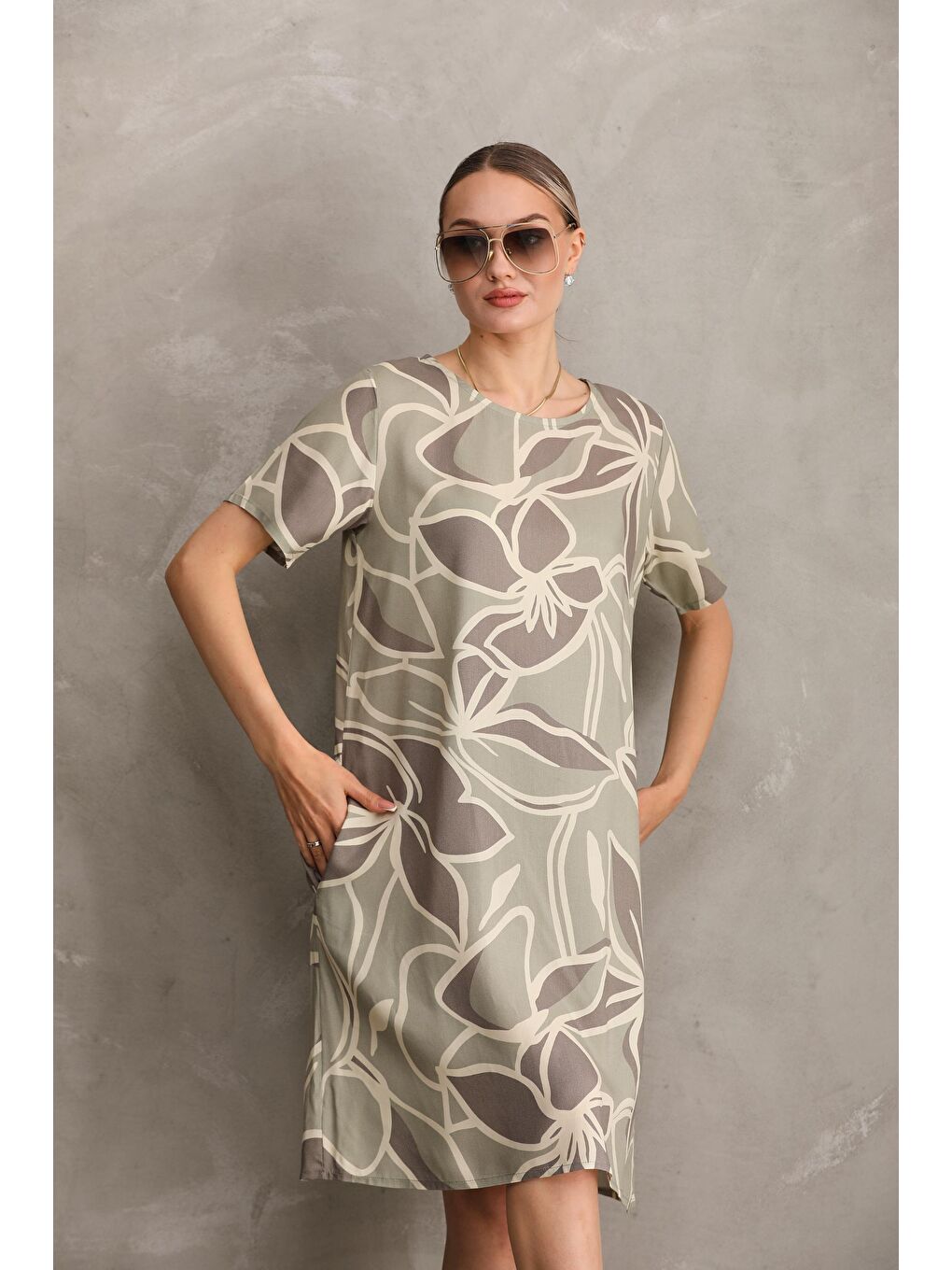 Yeşil Hamile Baskılı Midi Kısa Kol Yandan Cepli Elbise-4