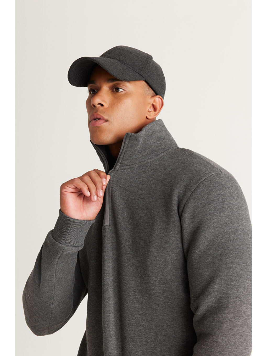 Erkek Antrasit-Melanj Standart Fit Normal Kesim İçi Polarlı Bato Yaka Pamuklu Sweatshirt-4