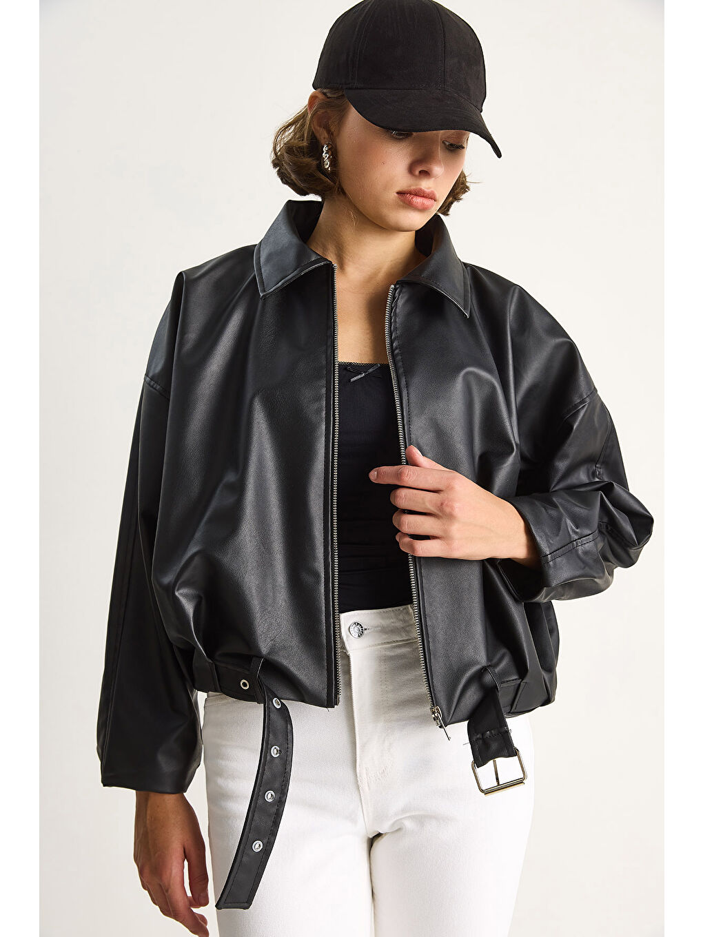 Siyah Kadın Oversize Tokalı Deri Ceket-1