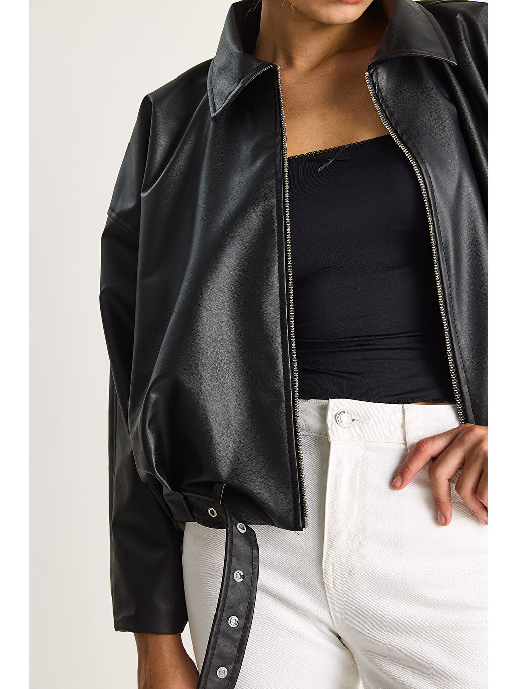 Siyah Kadın Oversize Tokalı Deri Ceket-3