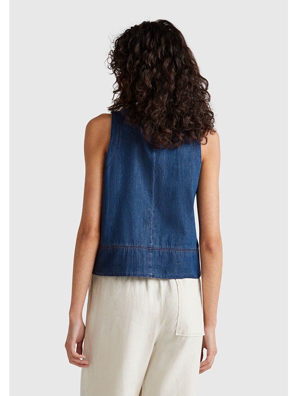 Kadın Koyu Mavi %100 Pamuk Kolsuz Şamre Bluz-2