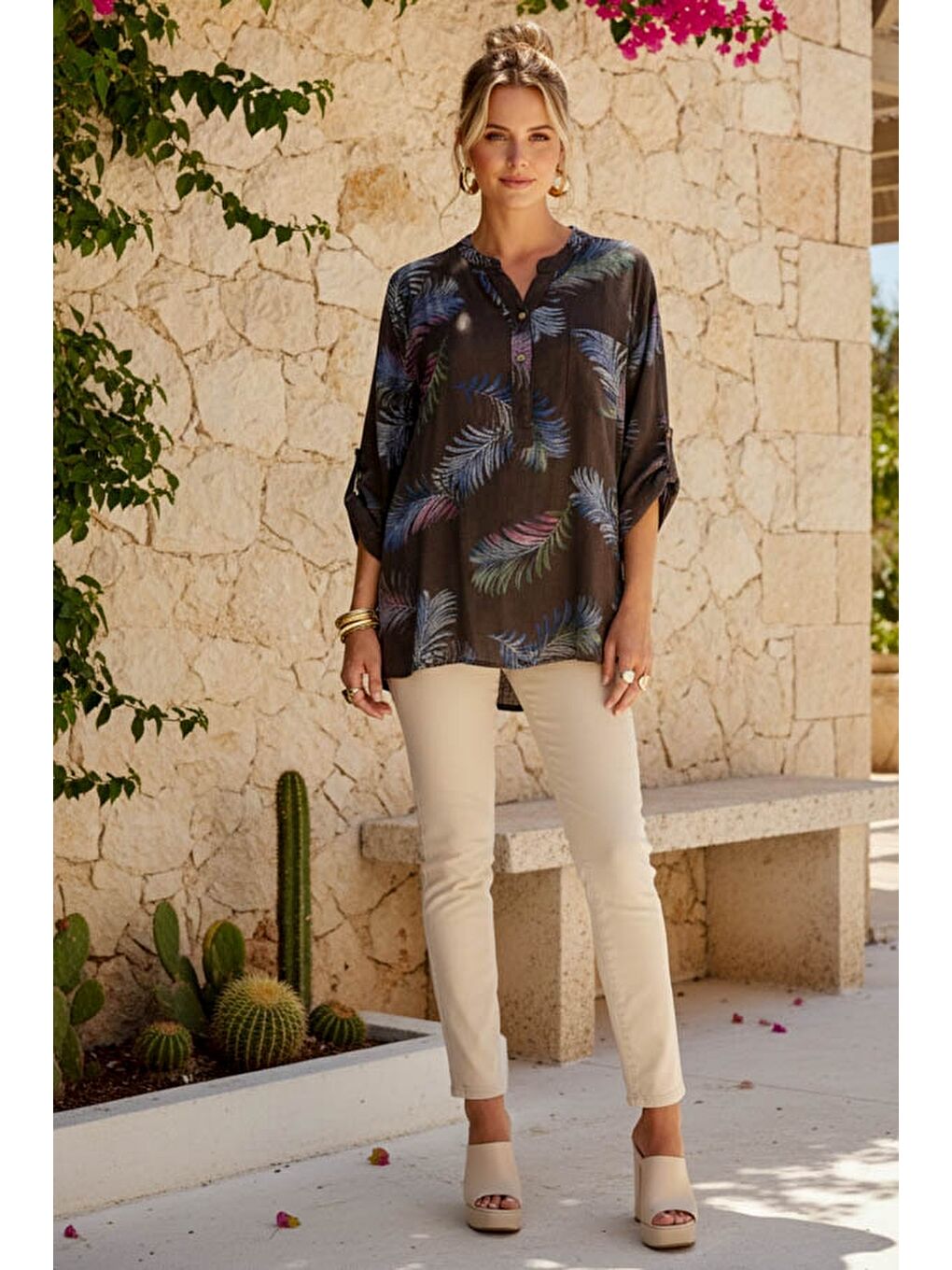 İtalyan Kahverengi Hakim Yaka Düğmeli 3/4 Kol Yaprak Desenli Keten Görünümlü Dokuma Bluz 75 65-3