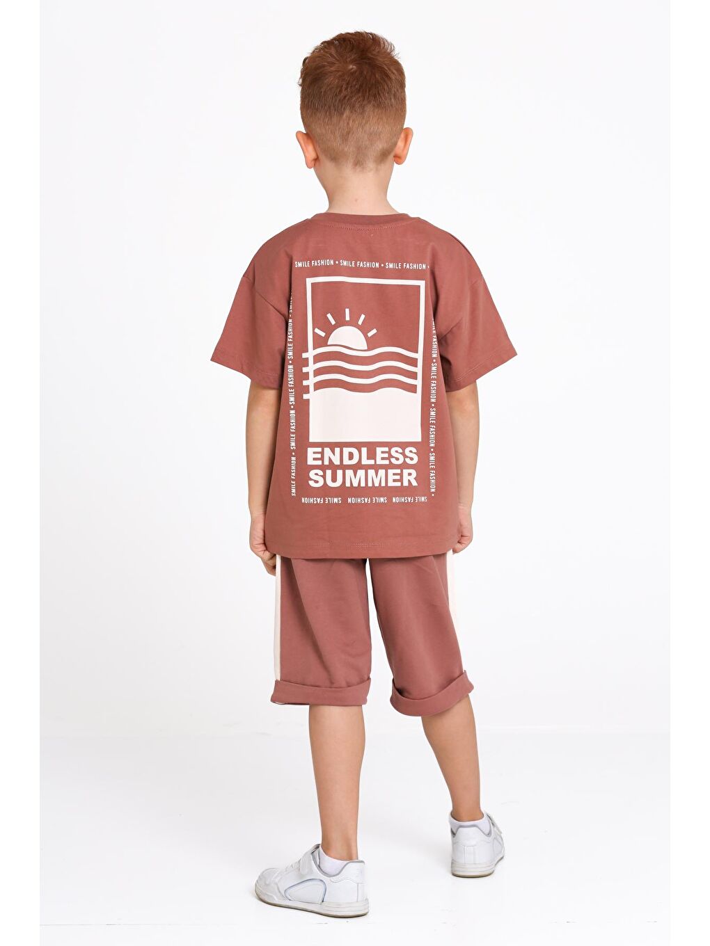 Kahverengi Kahve Endless Summer Sırt Baskılı 5-9 Yaş şortlu Takım - 2494-3-1