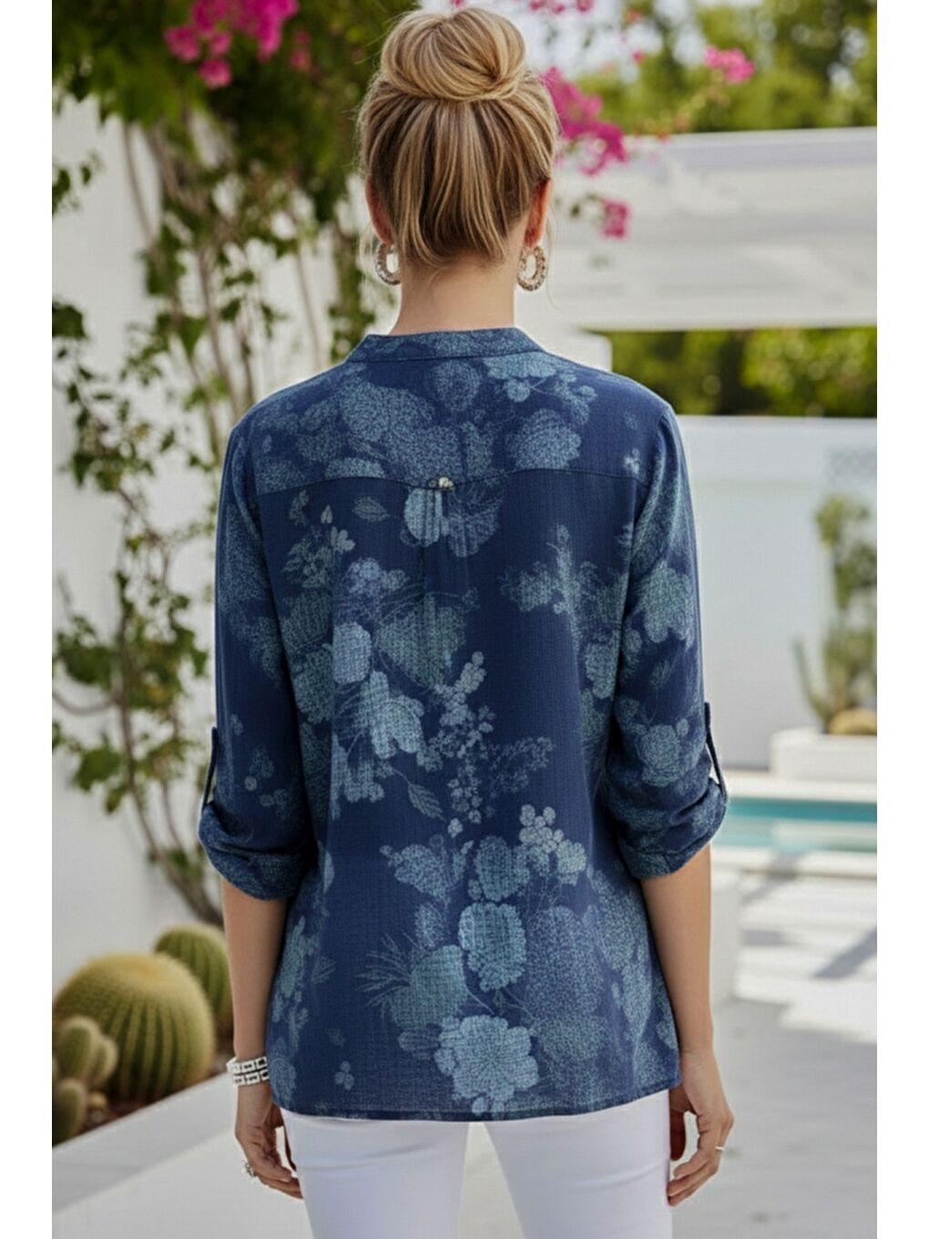İtalyan Jean Mavisi Hakim Yaka Düğmeli 3/4 Kol Çiçekli Cepli Keten Görünümlü Dokuma Bluz 75 65-5