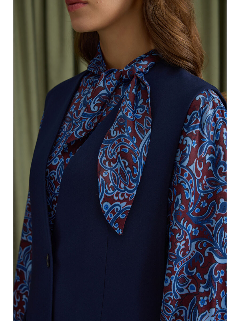 Lacivert Arkası Bant Detaylı Yelek-4