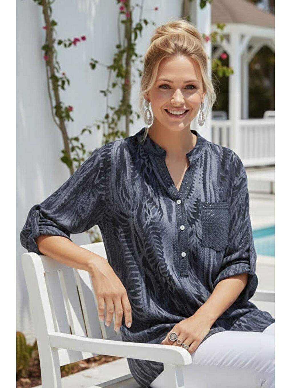 İtalyan Lacivert Hakim Yaka Düğmeli 3/4 Kol Desenli Düğmeli Pullu Cepli Viskon Dokuma Bluz 72 65