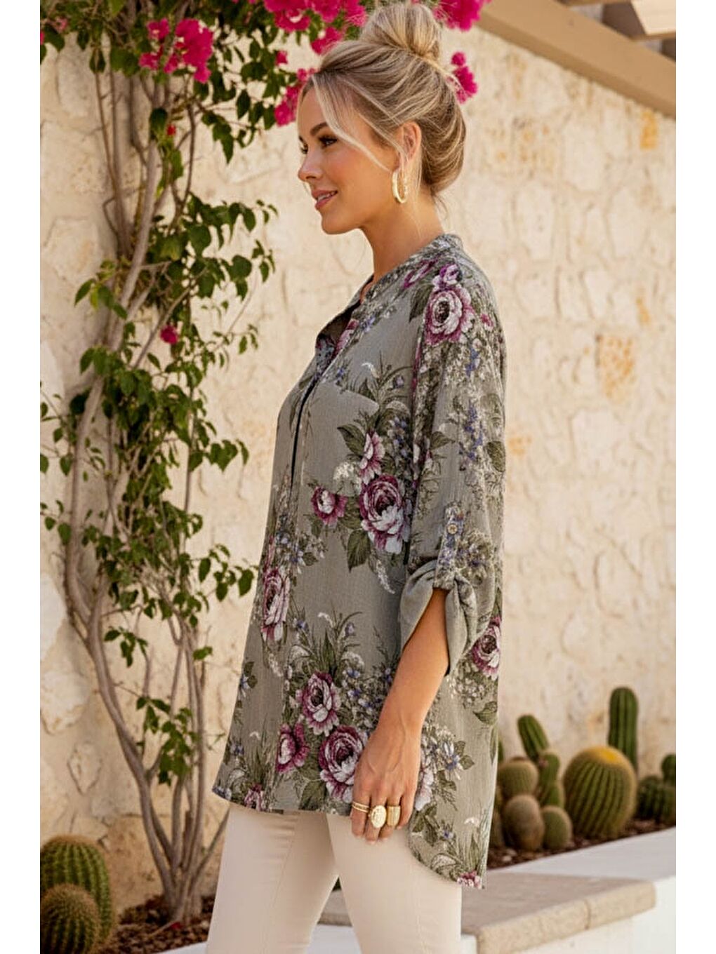 Bej İtalyan Vizon Hakim Yaka Düğmeli 3/4 Kol Çiçekli Cepli Casual Keten Görünümlü Dokuma Bluz 75 65-2