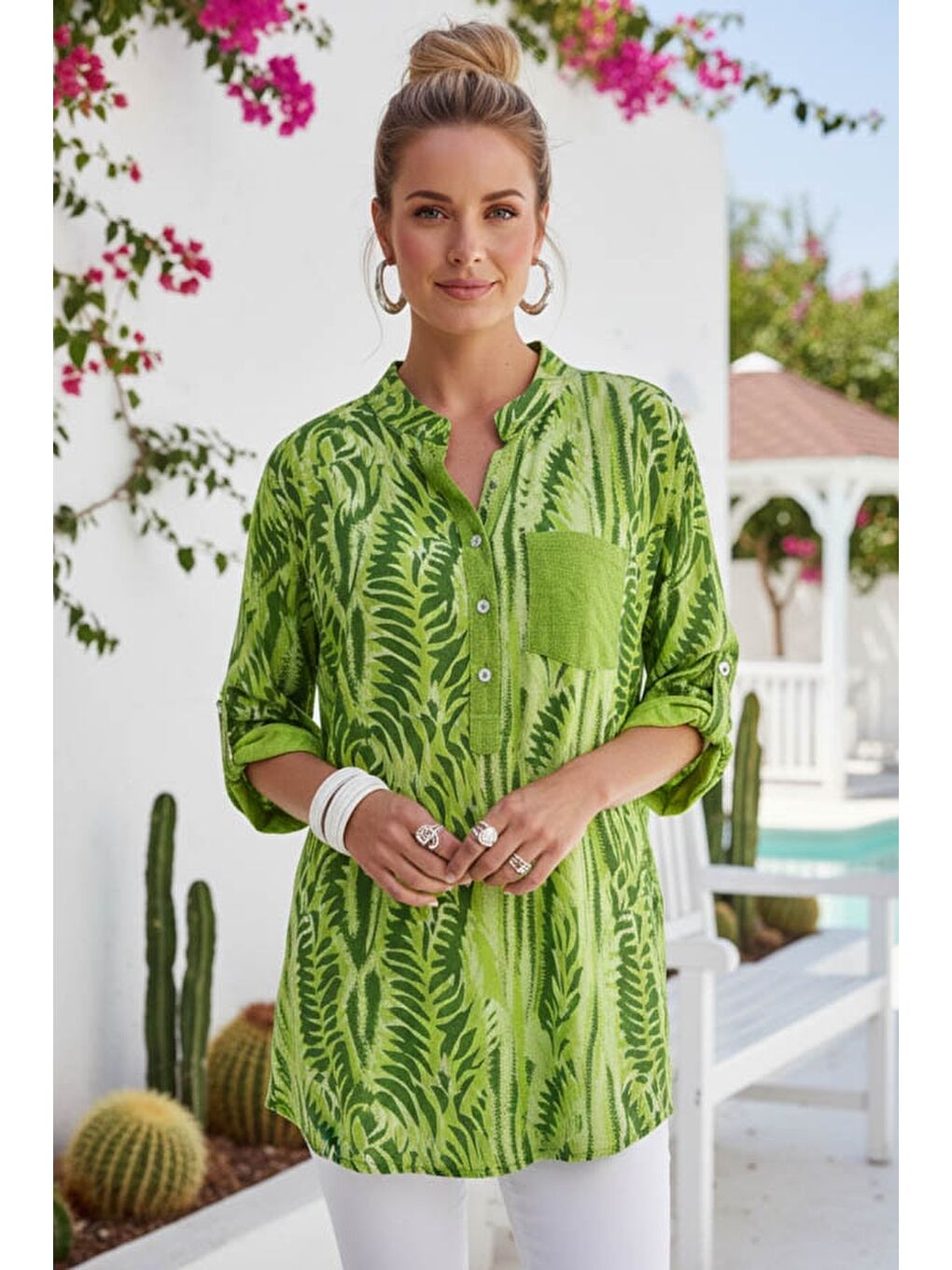 İtalyan Fıstık Yeşili Hakim Yaka Düğmeli 3/4 Kol Desenli Düğmeli Pullu Cepli Dokuma Bluz 72 65-2