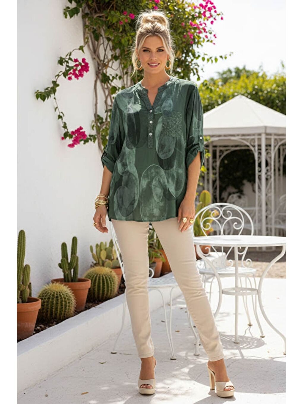 İtalyan Koyu Yeşil Hakim Yaka Düğmeli 3/4 Kol Geometrik Desenli Pullu Cepli Casual Viskon Bluz 75 60-5