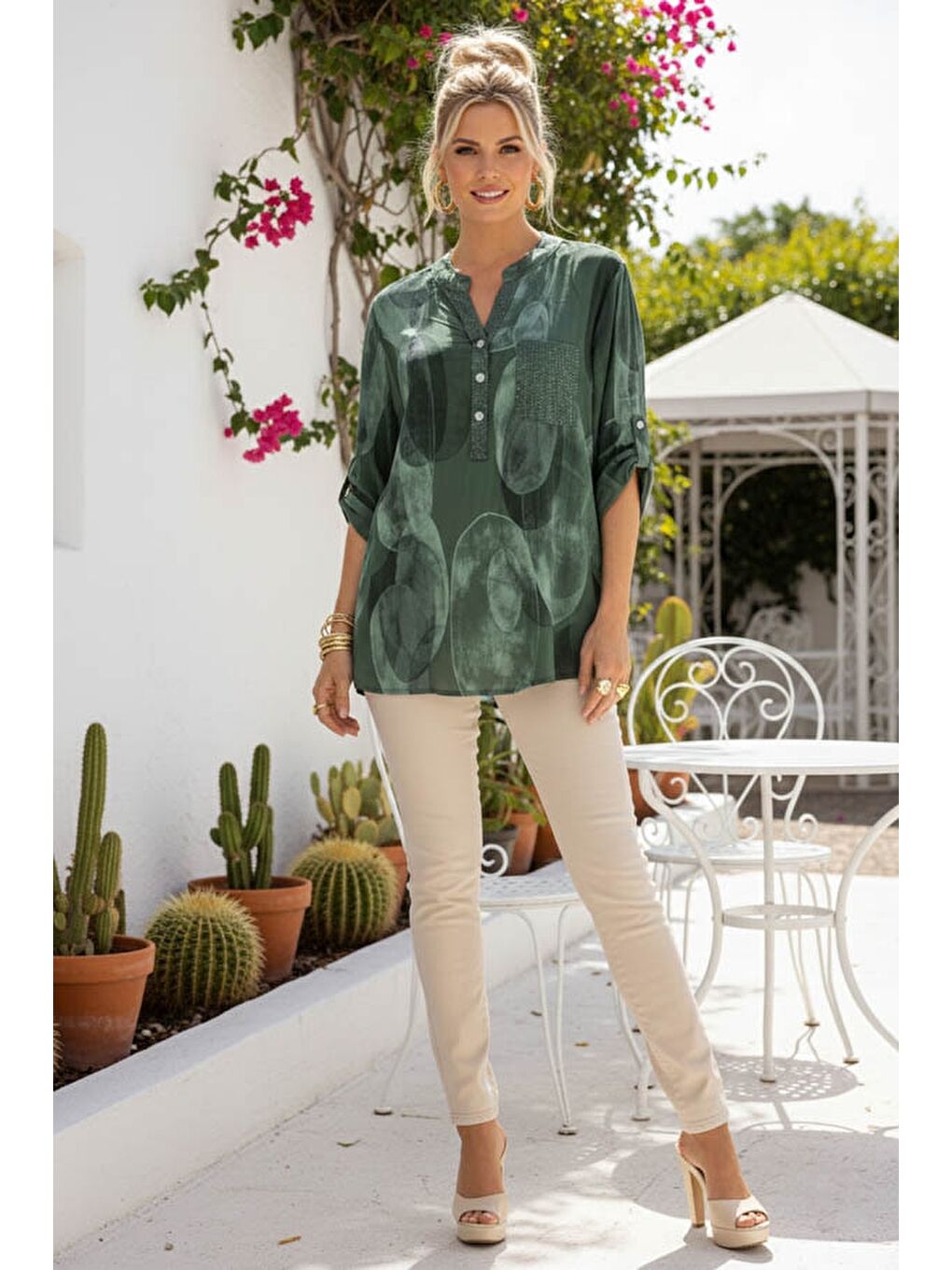 İtalyan Koyu Yeşil Hakim Yaka Düğmeli 3/4 Kol Geometrik Desenli Pullu Cepli Casual Viskon Bluz 75 60-6