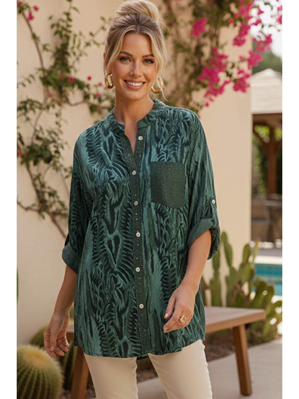 İtalyan Yeşil Hakim Yaka Düğmeli 3/4 Kol Desenli Pullu Cepli Casual Viskon Dokuma Bluz 77 65