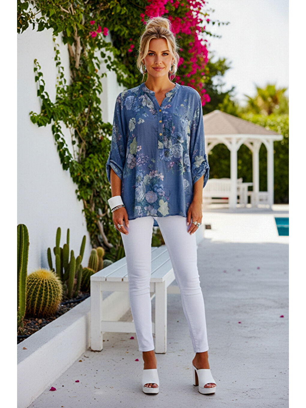 İtalyan Mavi Hakim Yaka Düğmeli 3/4 Kol Çiçekli Cepli Casual Keten Görünümlü Dokuma Bluz 75 65-3