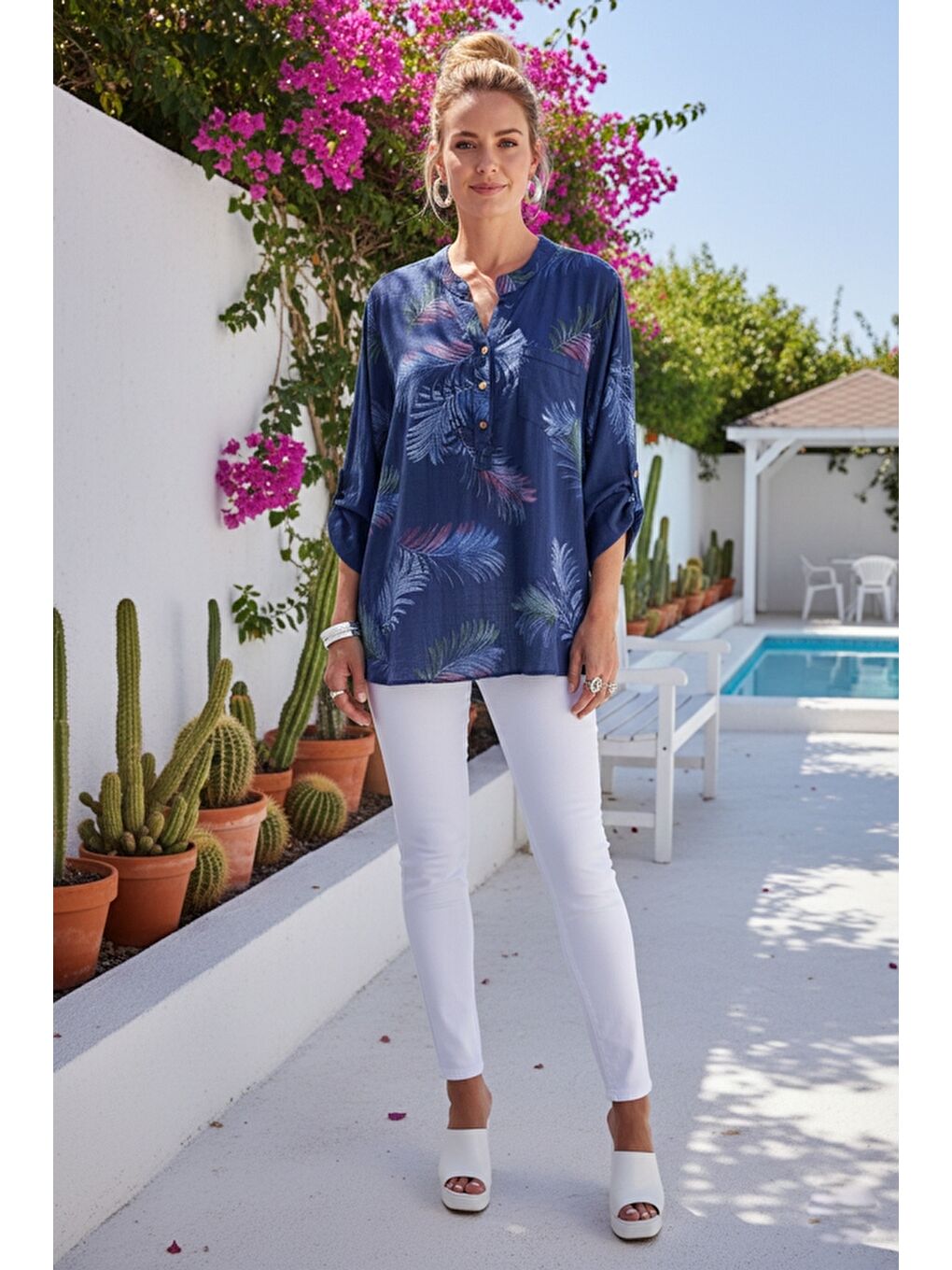 İtalyan Lacivert Hakim Yaka Düğmeli 3/4 Kol Yaprak Desenli Cepli Keten Görünümlü Dokuma Bluz 75 65-2