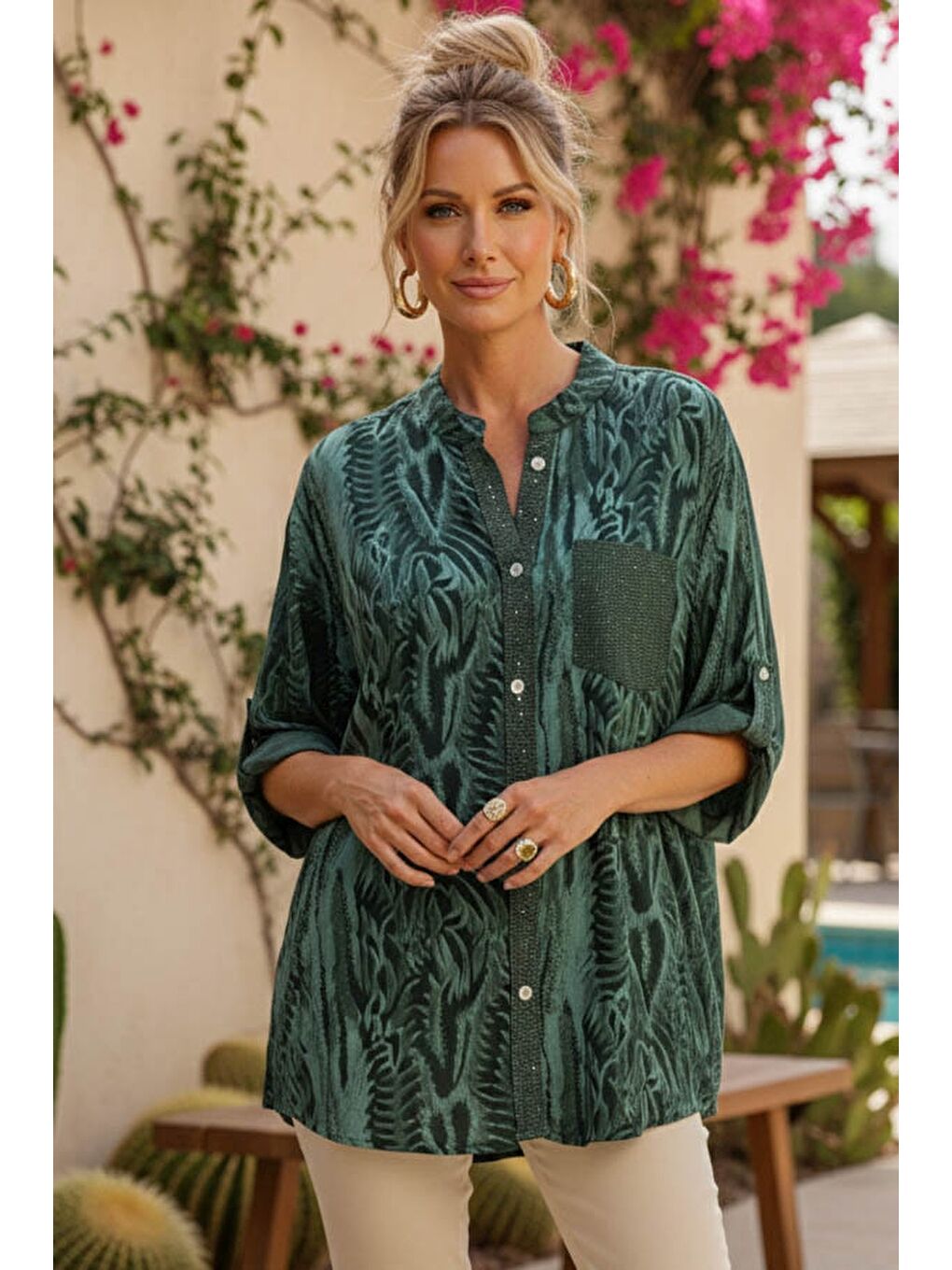 İtalyan Yeşil Hakim Yaka Düğmeli 3/4 Kol Desenli Pullu Cepli Casual Viskon Dokuma Bluz 77 65-3