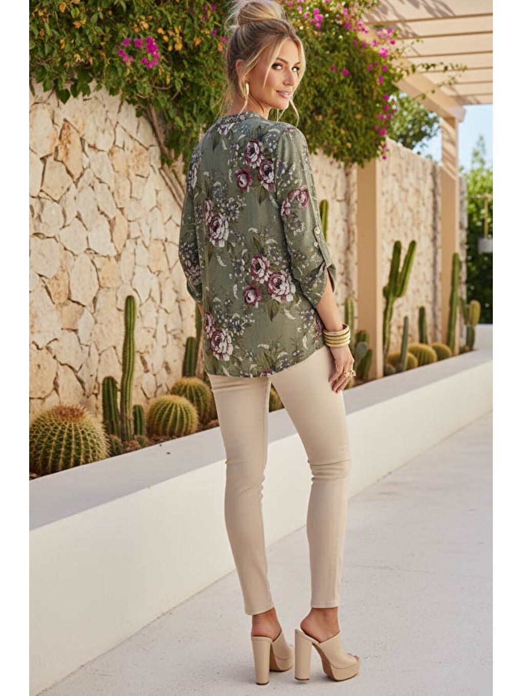 İtalyan Haki Hakim Yaka Düğmeli 3/4 Kol Çiçekli Cepli Casual Keten Görünümlü Dokuma Bluz 75 65-4