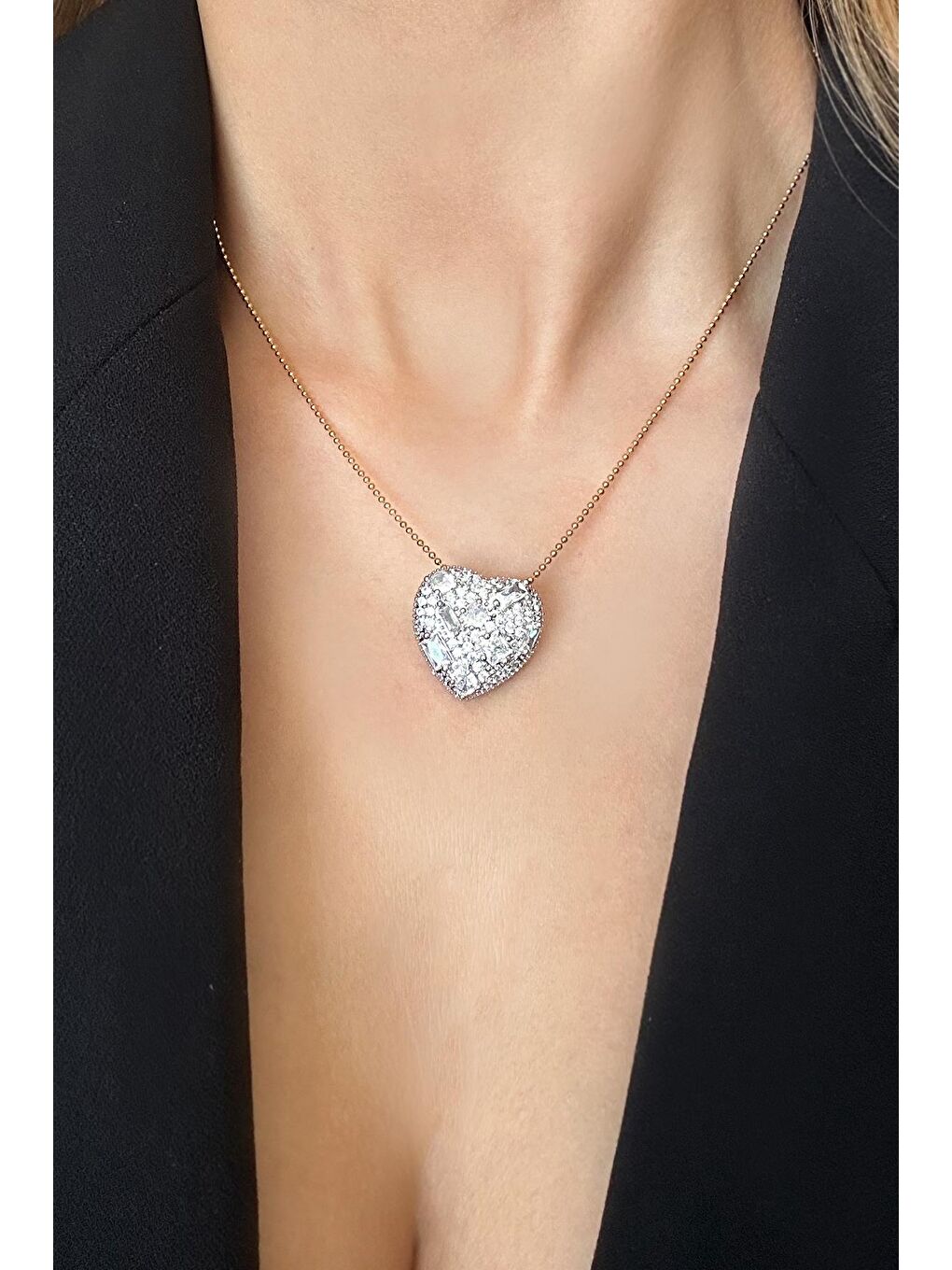 Sarı Paslanmaz Çelik Serpme Kalp Taşlı Yıldız Uçlu Zarif Trend Kolye