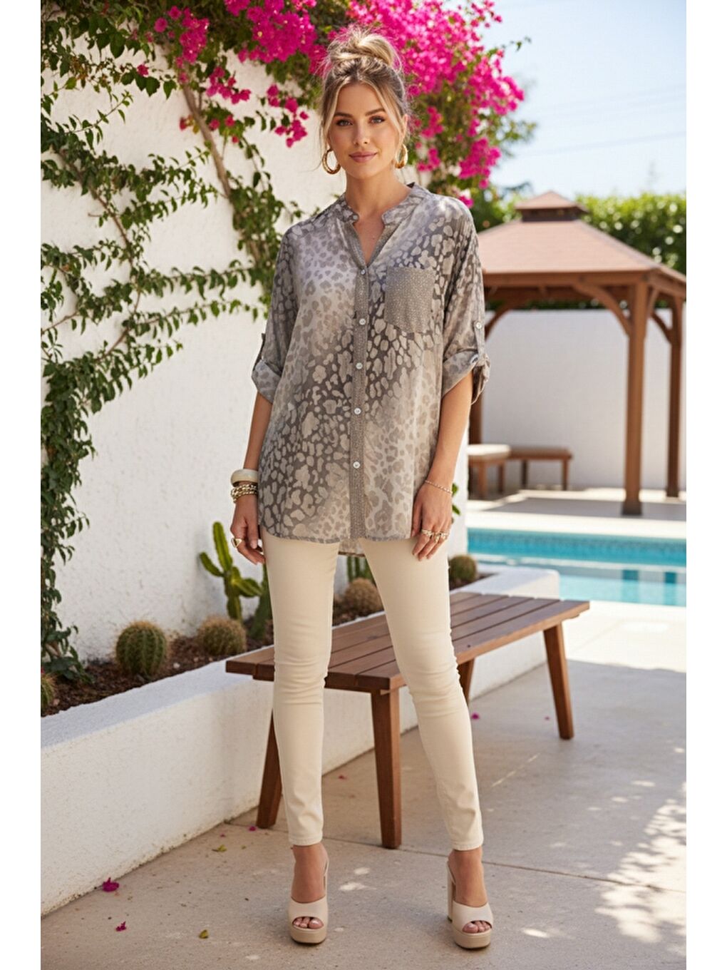 İtalyan Bej Hakim Yaka 3/4 Kol Leopar Desenli Düğmeli Pullu Cepli Casual Viskon Dokuma 75 65-4