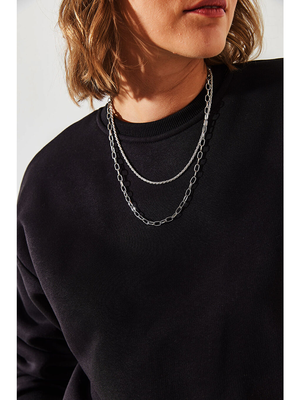 Siyah Kadın Bisiklet Yaka Şardonlu Basic Sweatshirt-1