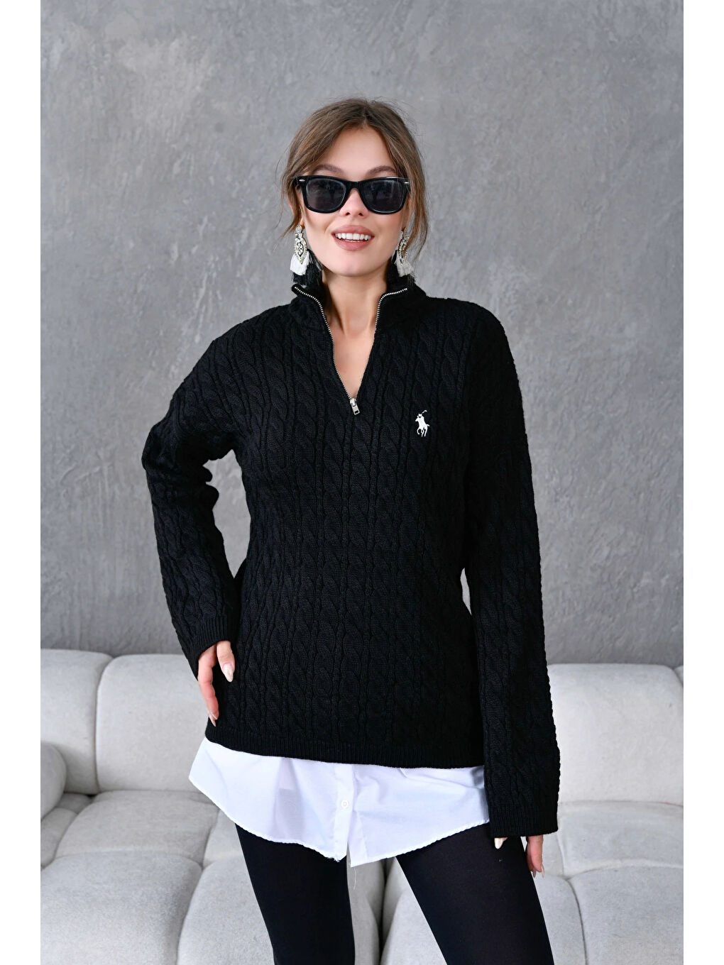 Siyah Kadın Dik Yaka Fermuar Detay Saç Örgü Triko Kazak-1