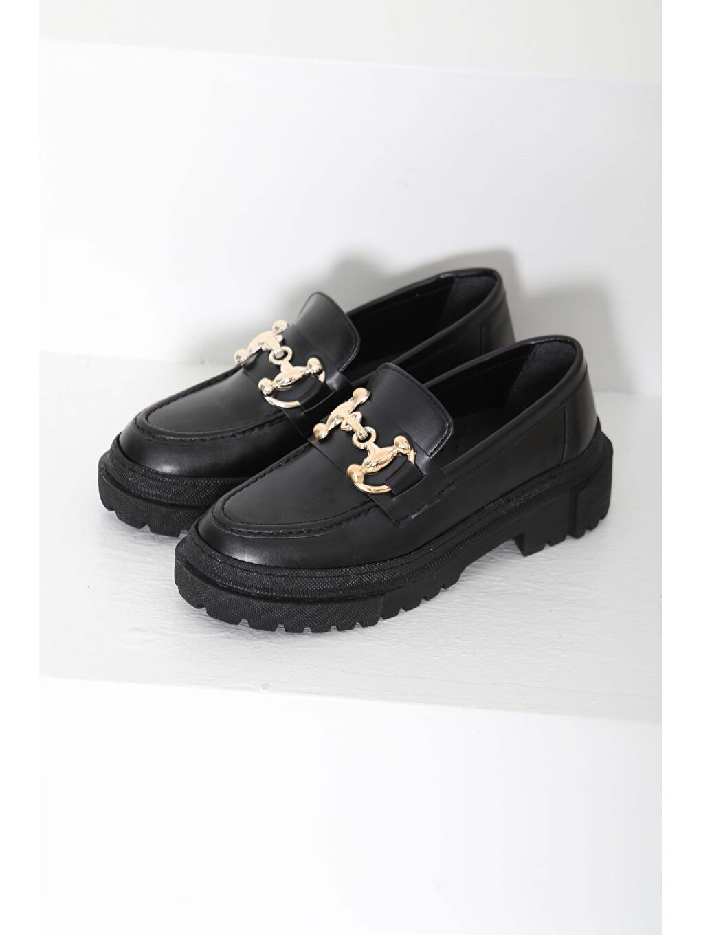 Kadın Siyah Tokalı Yüksek Taban Babet - 27092-5