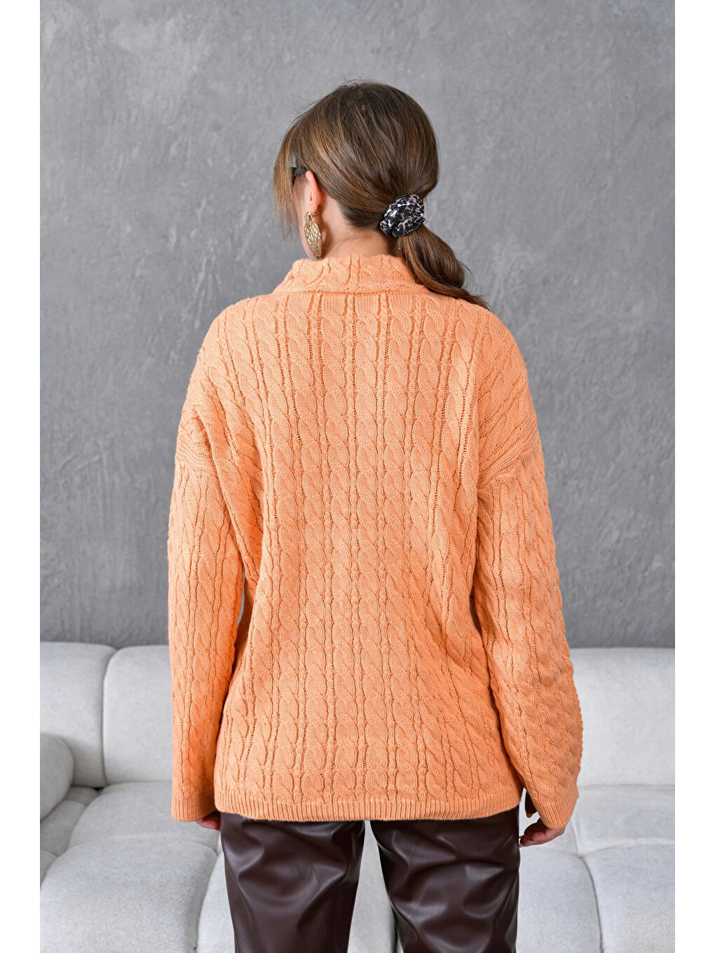 Turuncu Kadın Dik Yaka Fermuar Detay Saç Örgü Triko Kazak-4