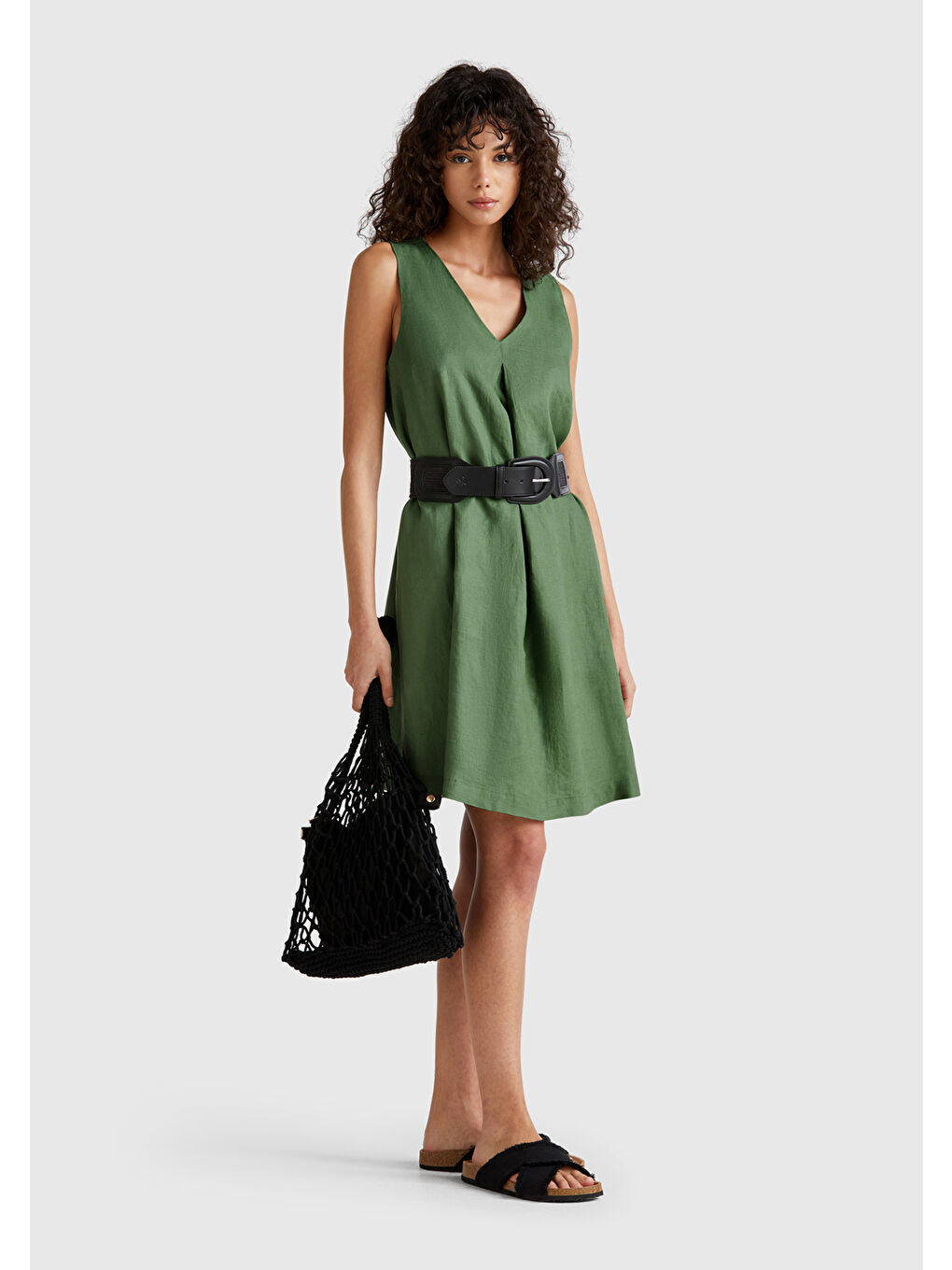 Kadın Açık Yeşil %100 Keten Yanı Fermuarlı A Kesim V Yaka Kısa Elbise-4