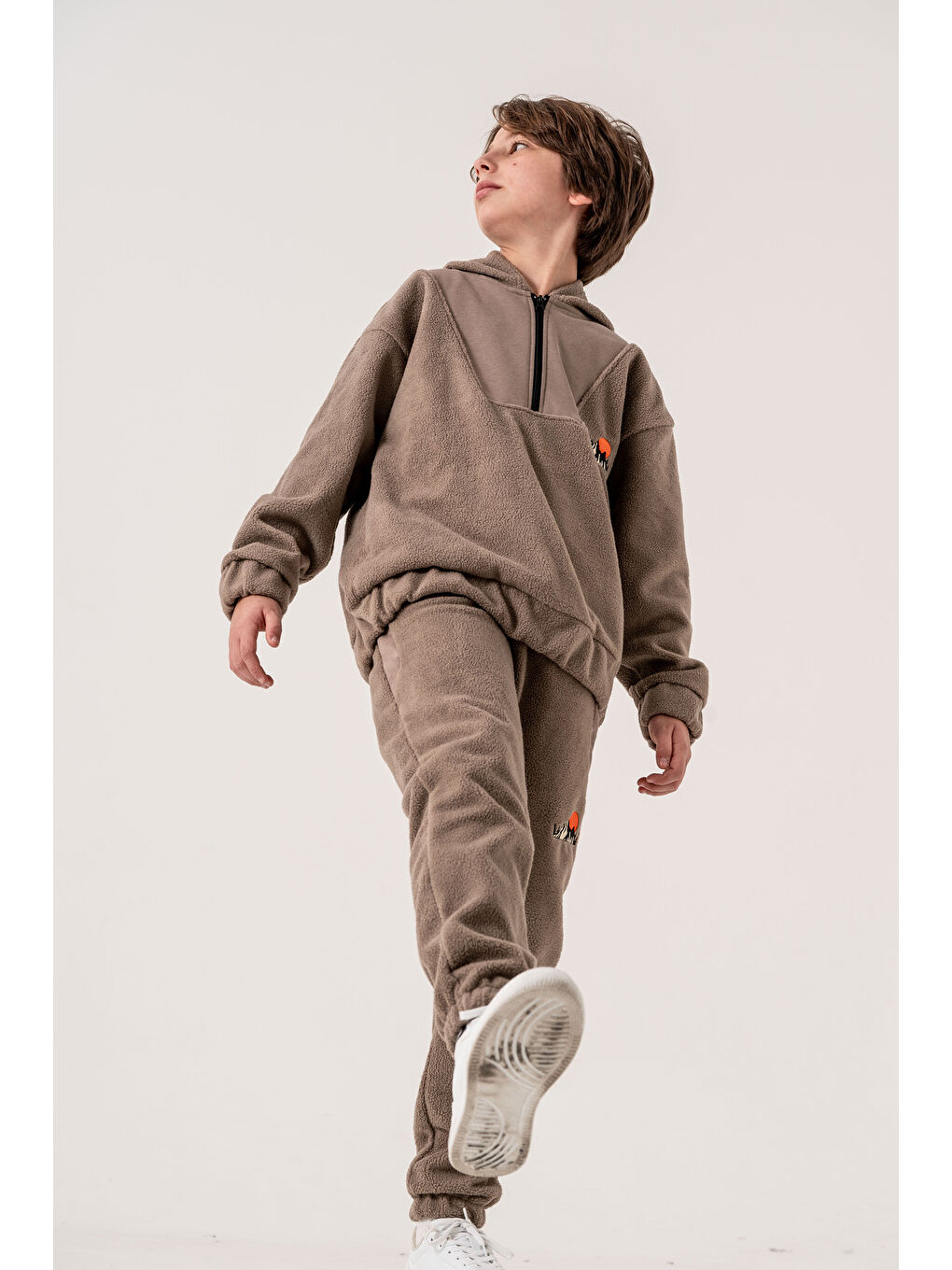 Bej Nakışlı Polar Erkek Çocuk Alt-Üst Eşofman Takımı-3